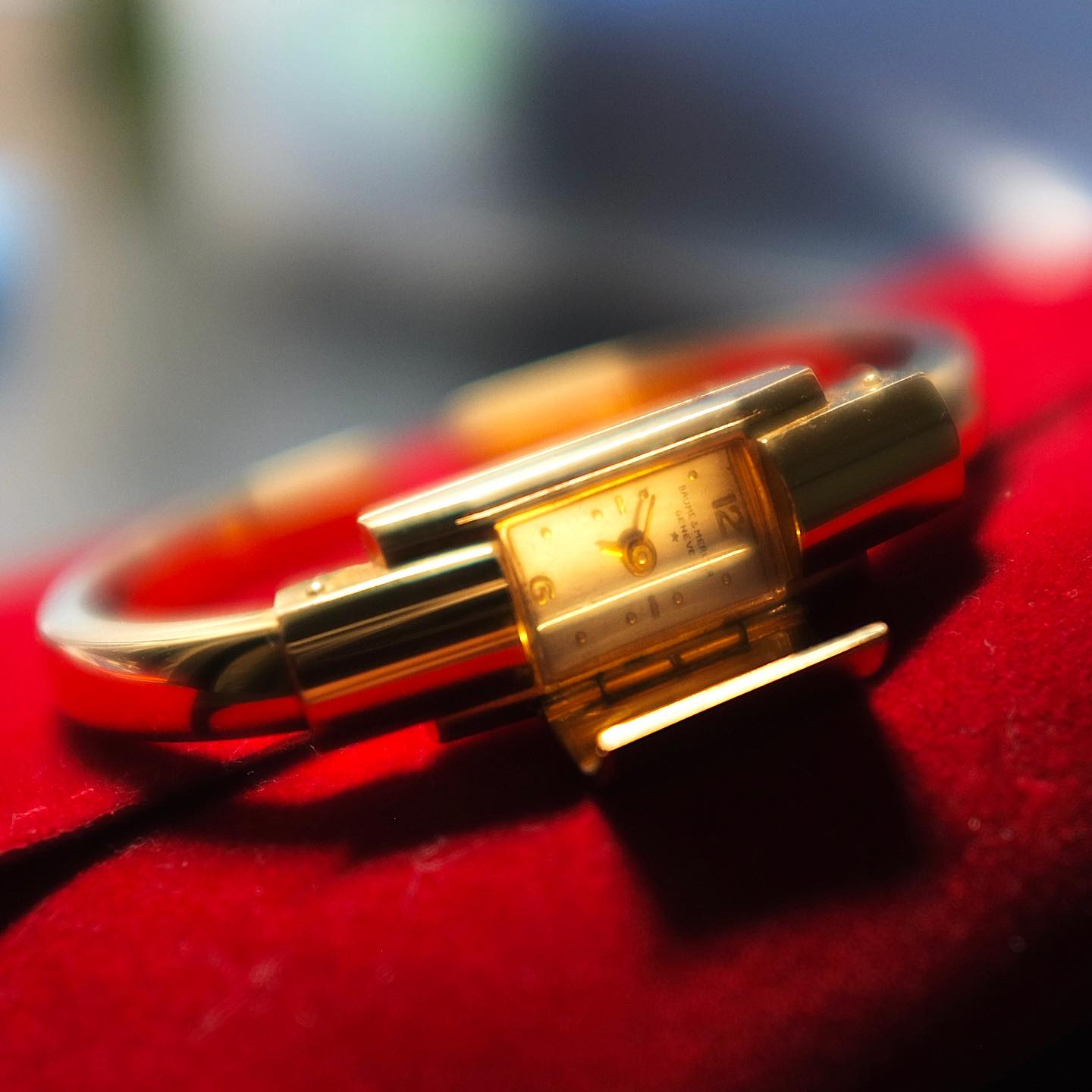 Baume & Mercier, photograph 1